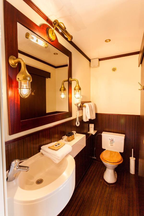 Boat Hotel De Barge Brugge Bagian luar foto