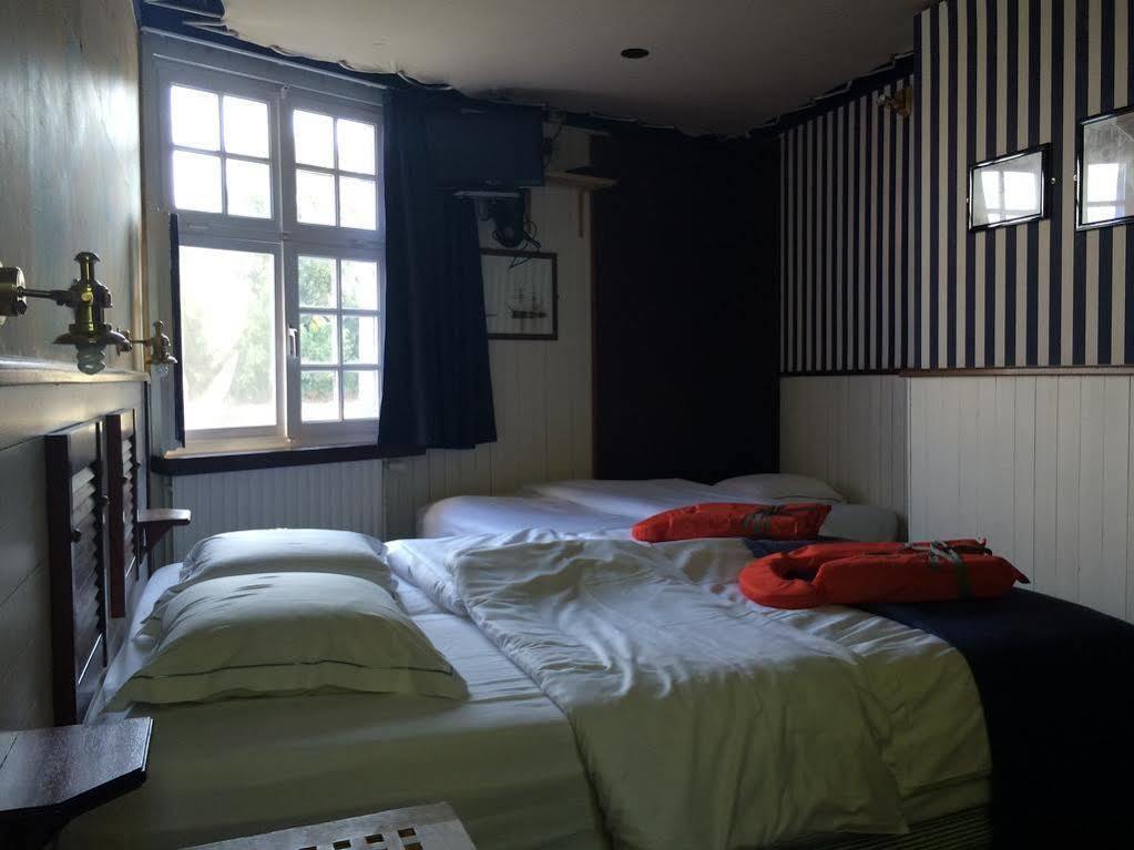 Boat Hotel De Barge Brugge Bagian luar foto