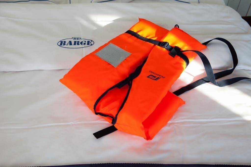 Boat Hotel De Barge Brugge Bagian luar foto