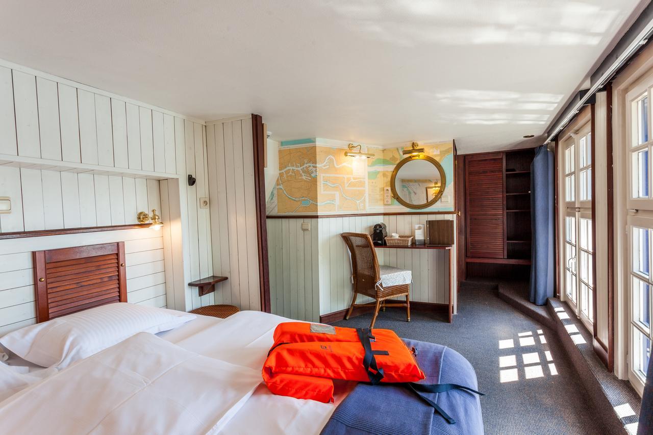 Boat Hotel De Barge Brugge Bagian luar foto